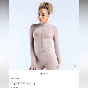 Dfyne Dynamic Zip up